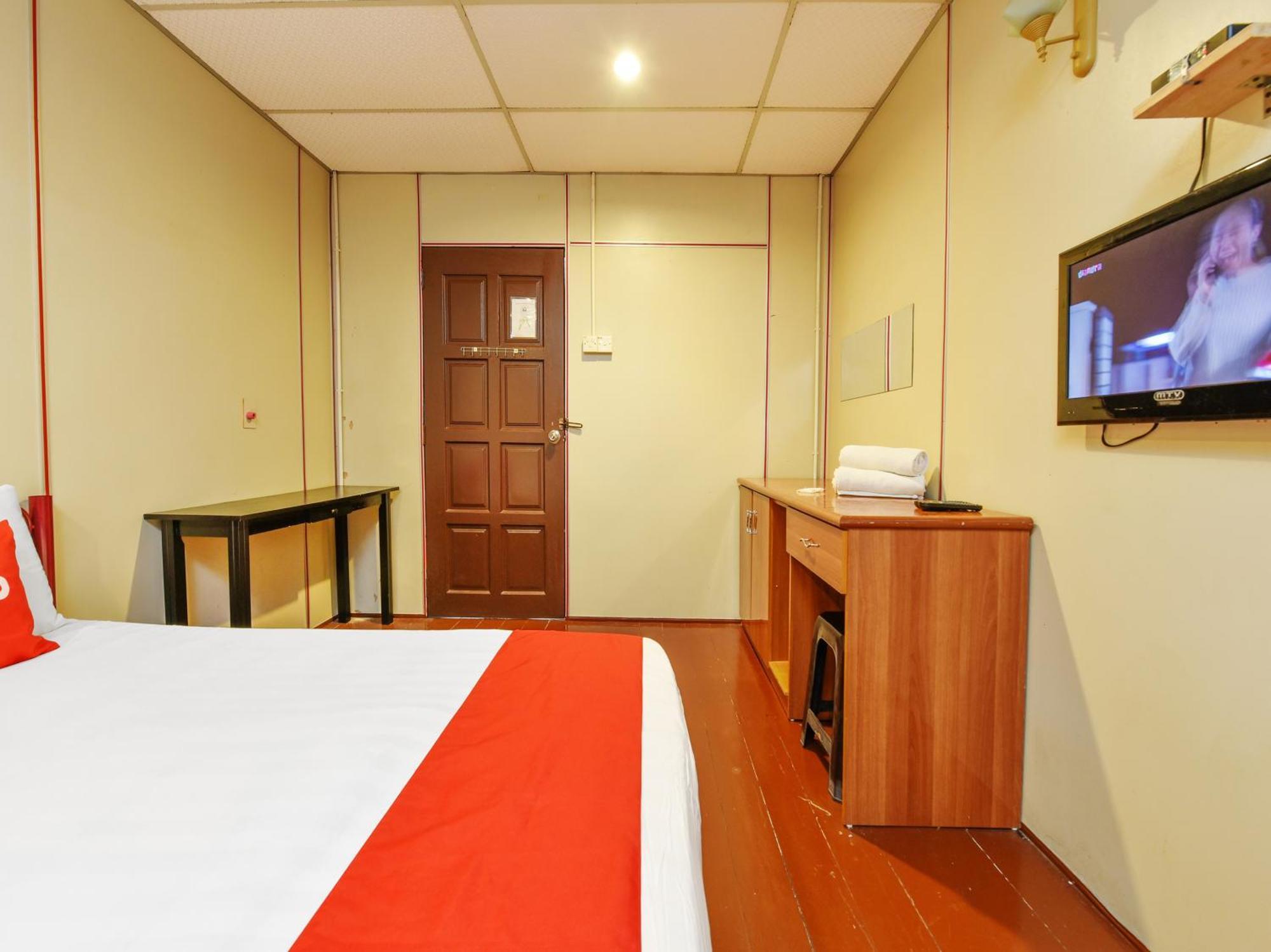 Oyo 90627 Pulau Ketam Inn Klang Esterno foto