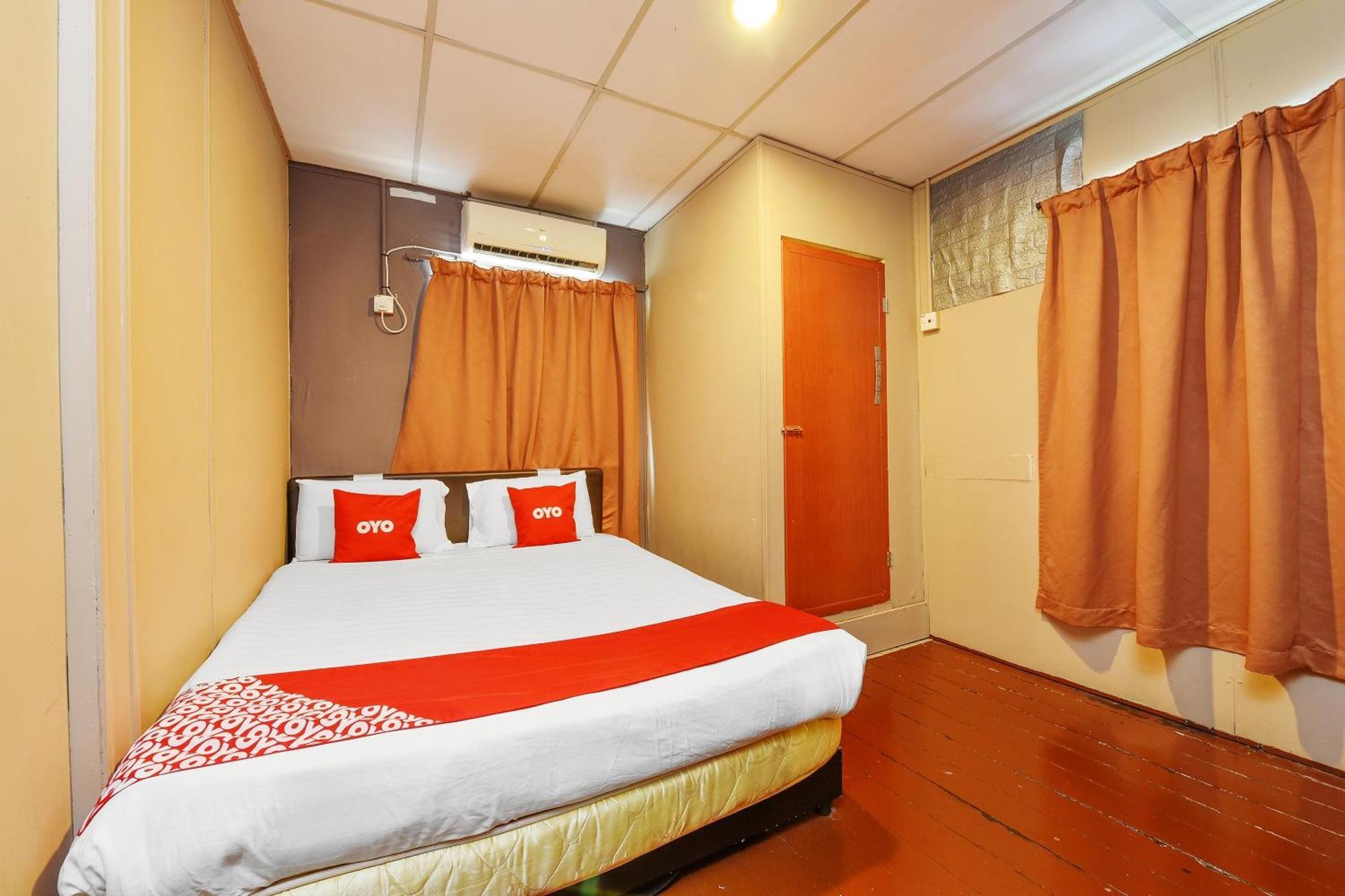 Oyo 90627 Pulau Ketam Inn Klang Esterno foto